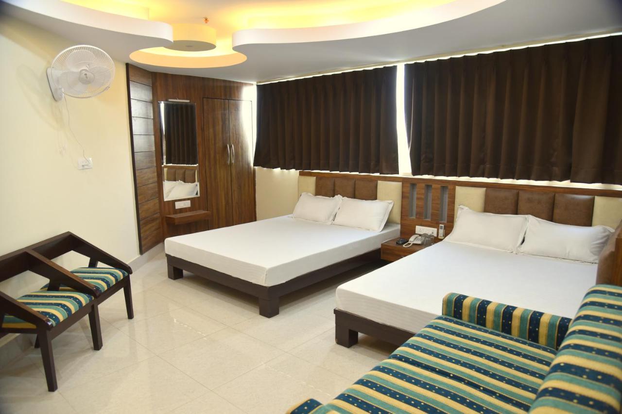 Hotel Shri Gourav Bikaner Bagian luar foto