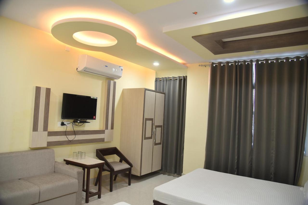 Hotel Shri Gourav Bikaner Bagian luar foto