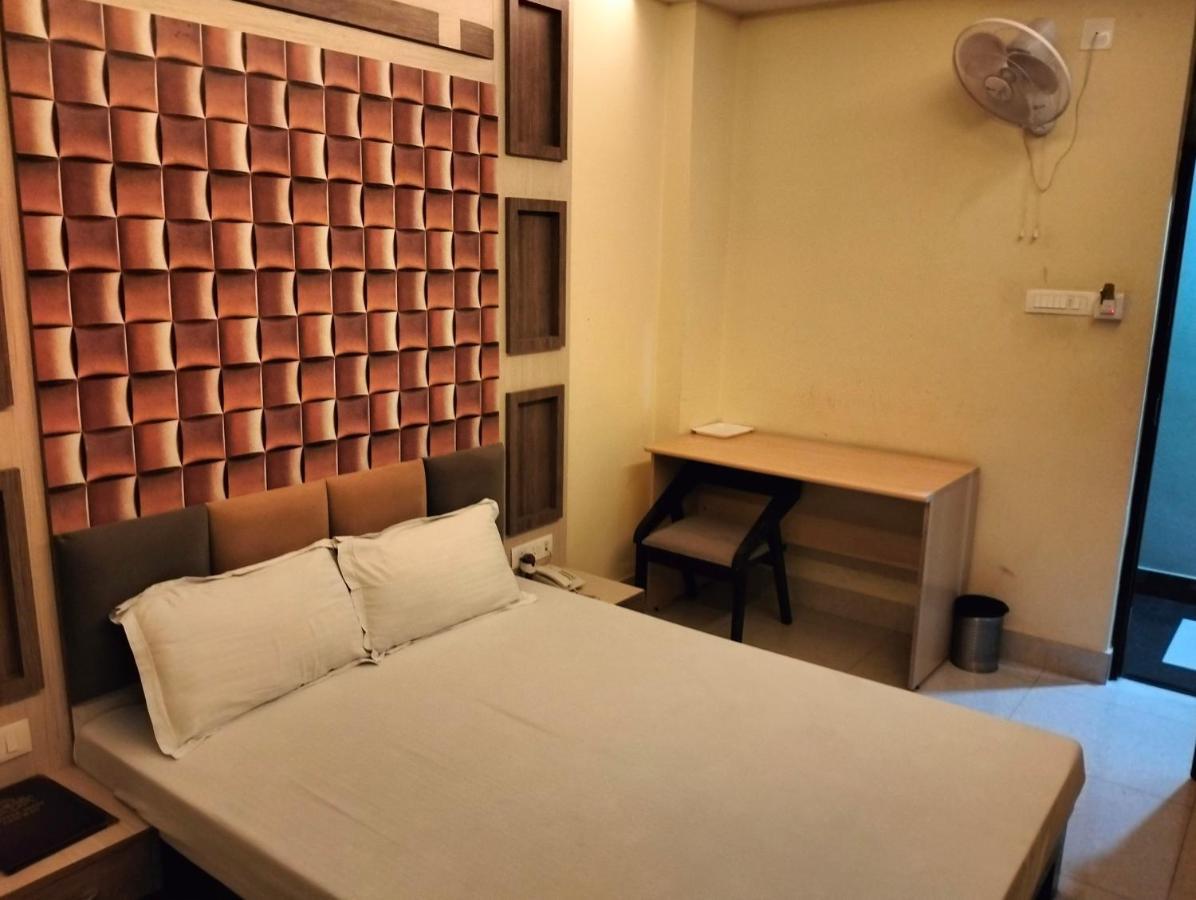 Hotel Shri Gourav Bikaner Bagian luar foto
