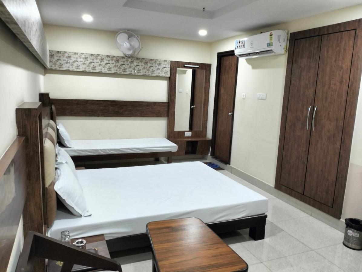 Hotel Shri Gourav Bikaner Bagian luar foto